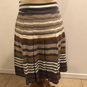 Banana Republic pleated striped skirt